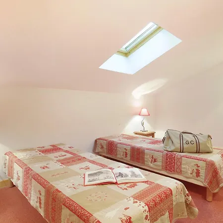 Notre-dame-de-bellecombe: Confort Pour 6 Personnes, 2 Chambres, Equipements Modernes - Fr-1-807-69 Apartment Notre-Dame-de-Bellecombe