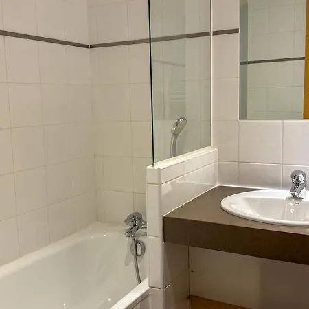 Διαμέρισμα Notre-dame-de-bellecombe: Confort Pour 6 Personnes, 2 Chambres, Equipements Modernes - Fr-1-807-69 Notre-Dame-de-Bellecombe