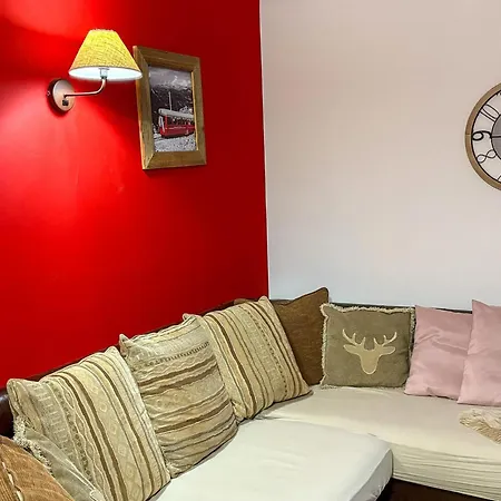 Notre-dame-de-bellecombe: Confort Pour 6 Personnes, 2 Chambres, Equipements Modernes - Fr-1-807-69 Apartment